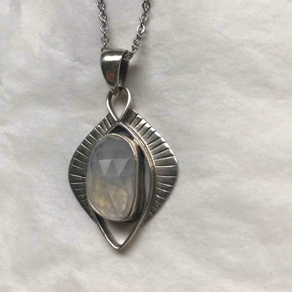 Rainbow Moonstone 925 sterling silver pendant - Picture 4 of 12